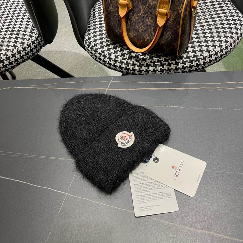 Moncler hat 40 (27)